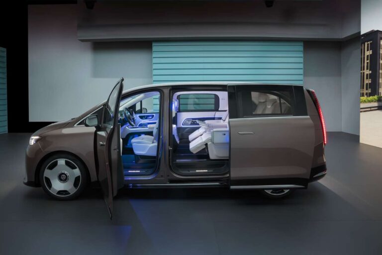 Mercedes-Benz VLE has just been presented and shows where premium mobility is heading